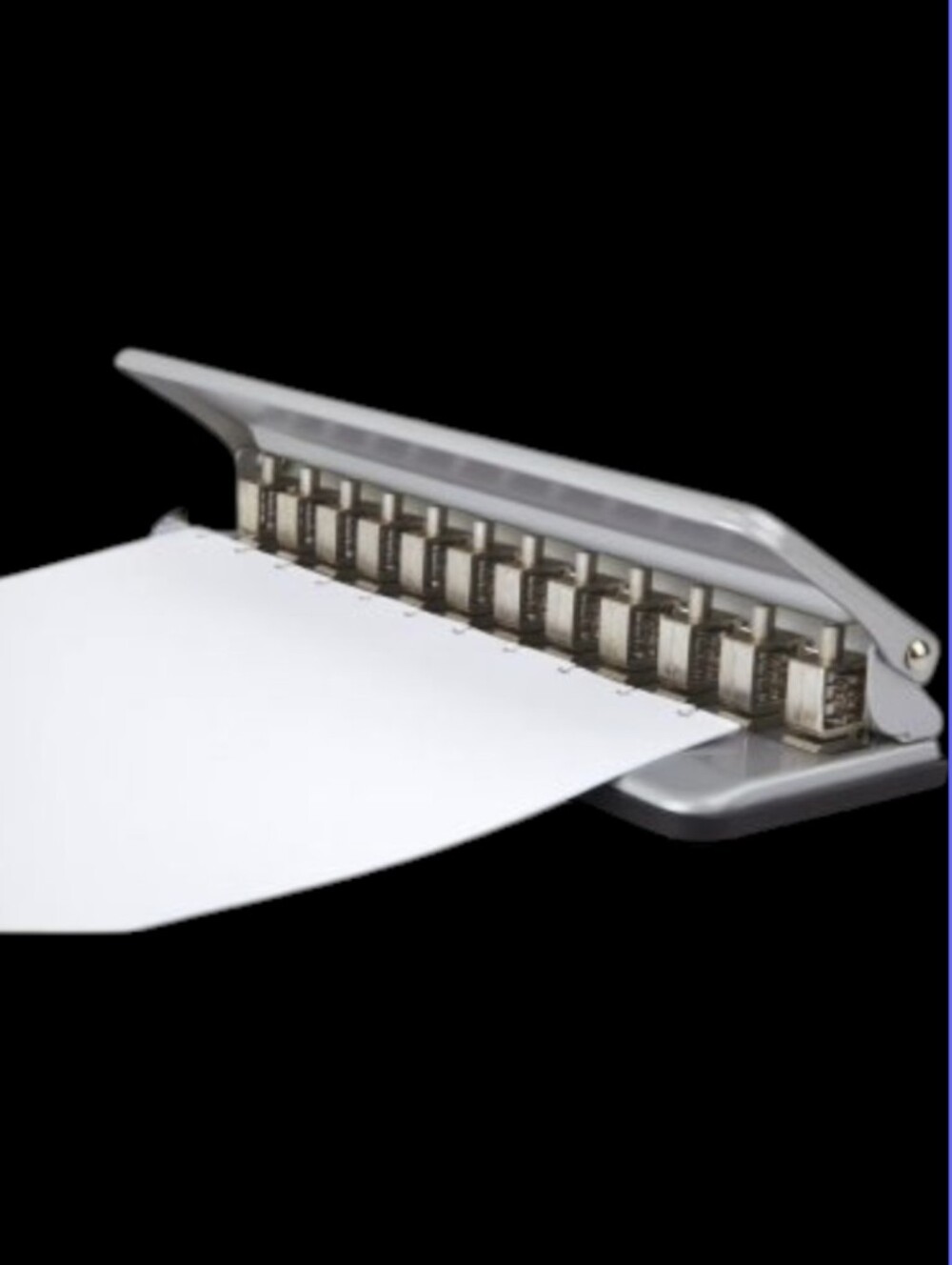 Like New In Box Tul DiscBound Hole Punch #768-178, Silver